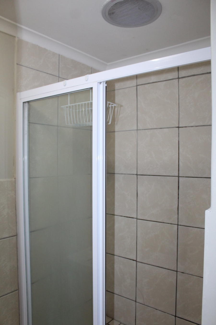 To Let 2 Bedroom Property for Rent in Kempenville Western Cape